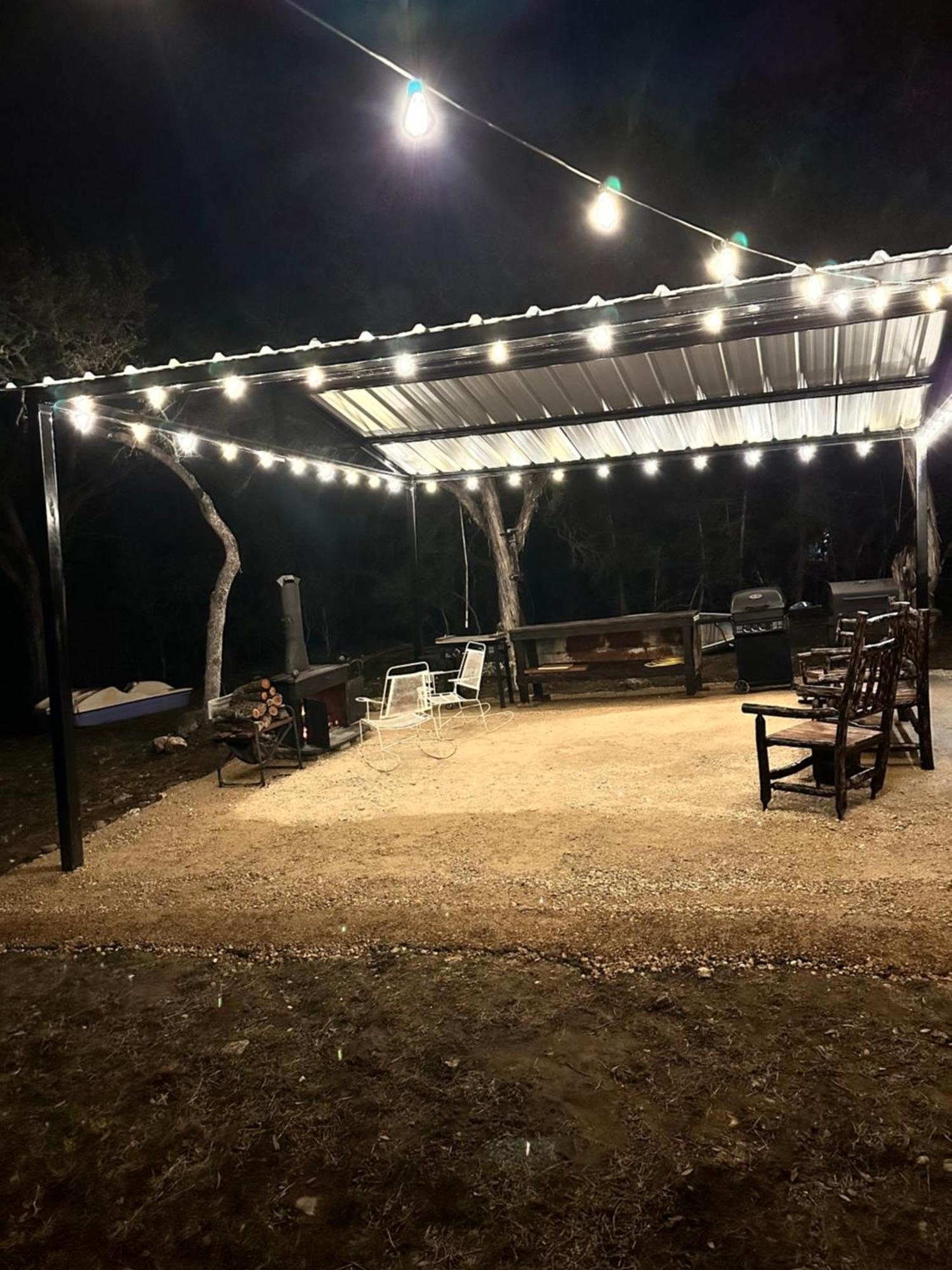 Tiny House - Our Little Piece Of Paradise Lakehills Extérieur photo