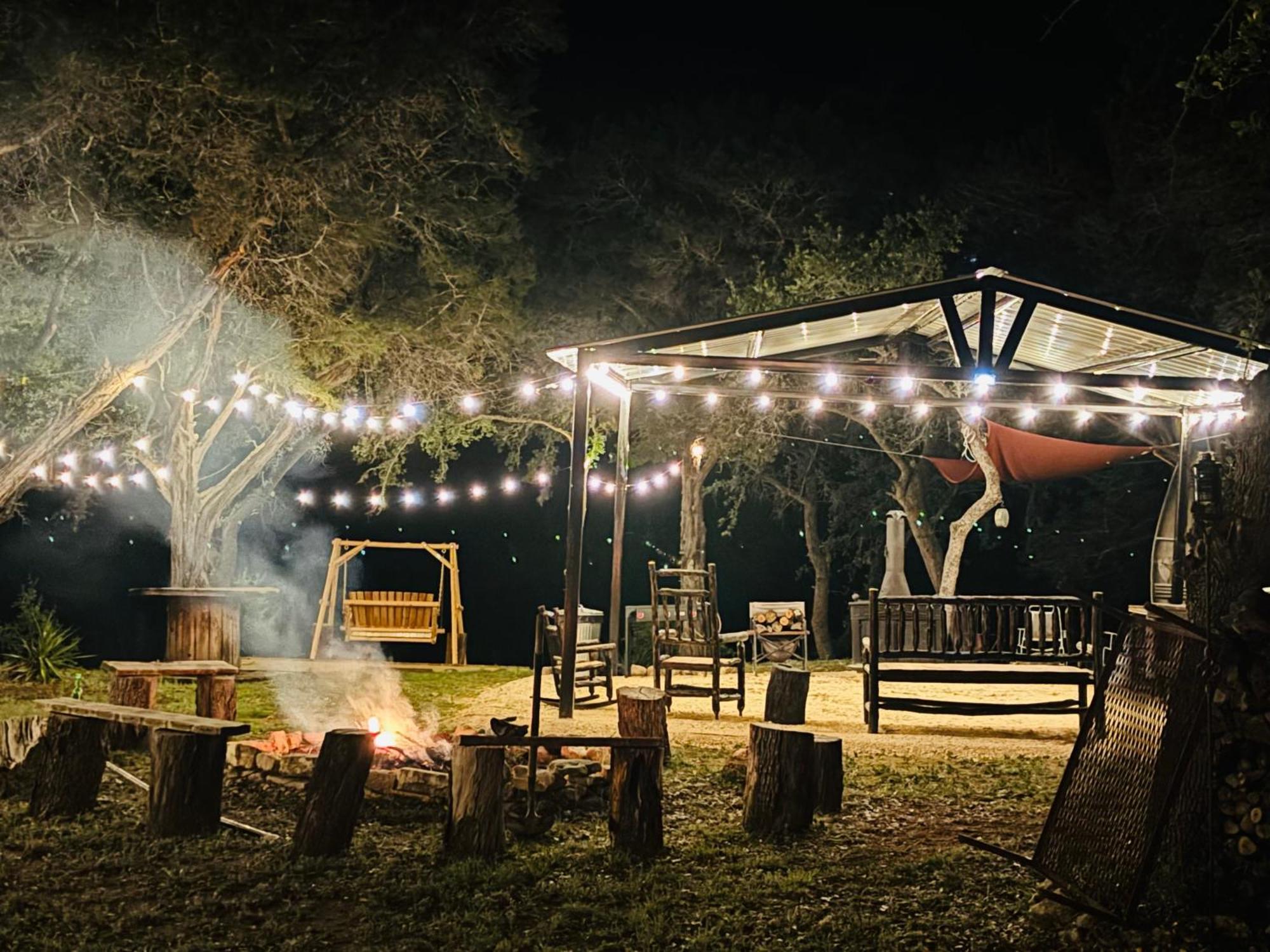 Tiny House - Our Little Piece Of Paradise Lakehills Extérieur photo
