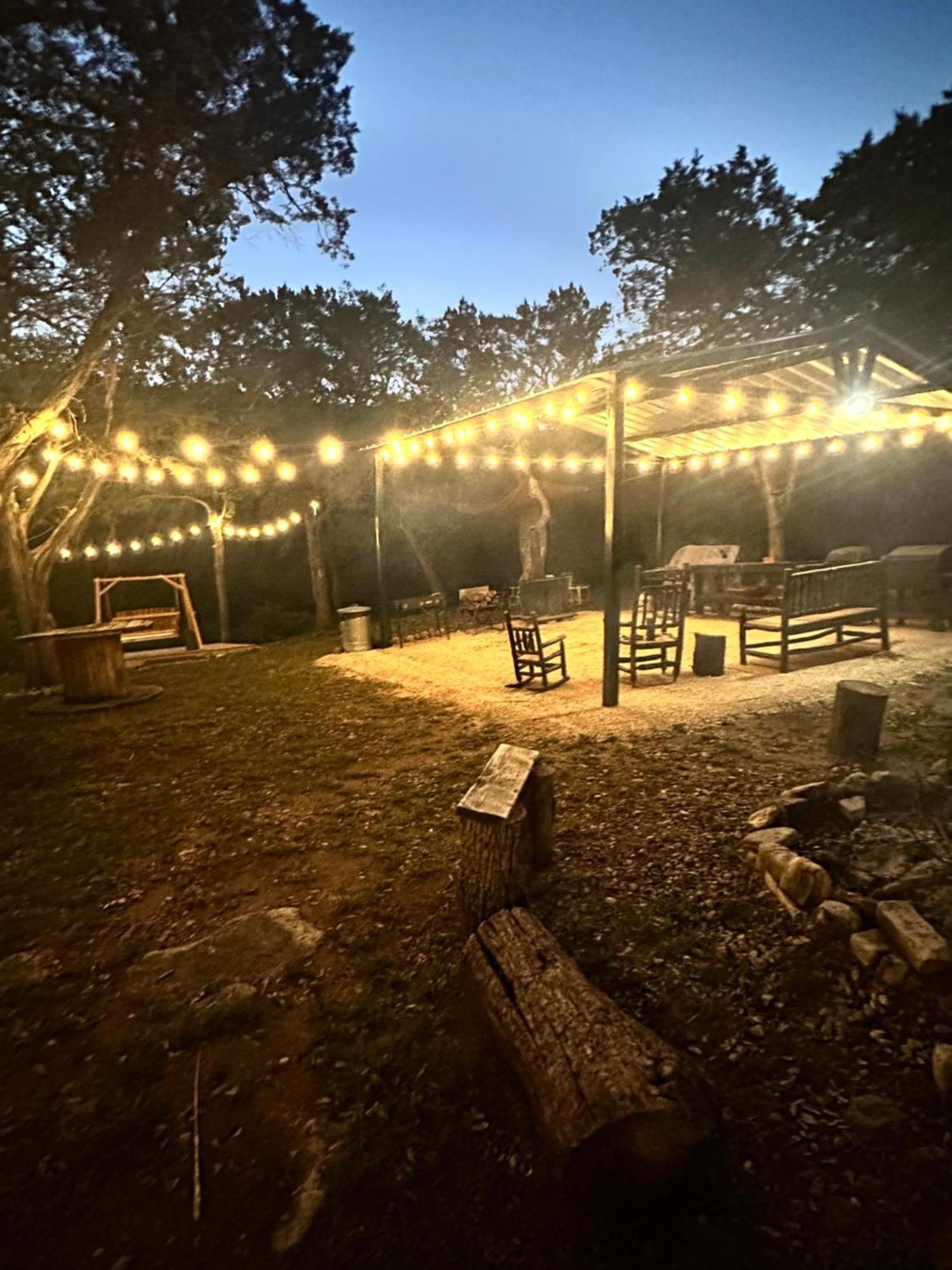 Tiny House - Our Little Piece Of Paradise Lakehills Extérieur photo