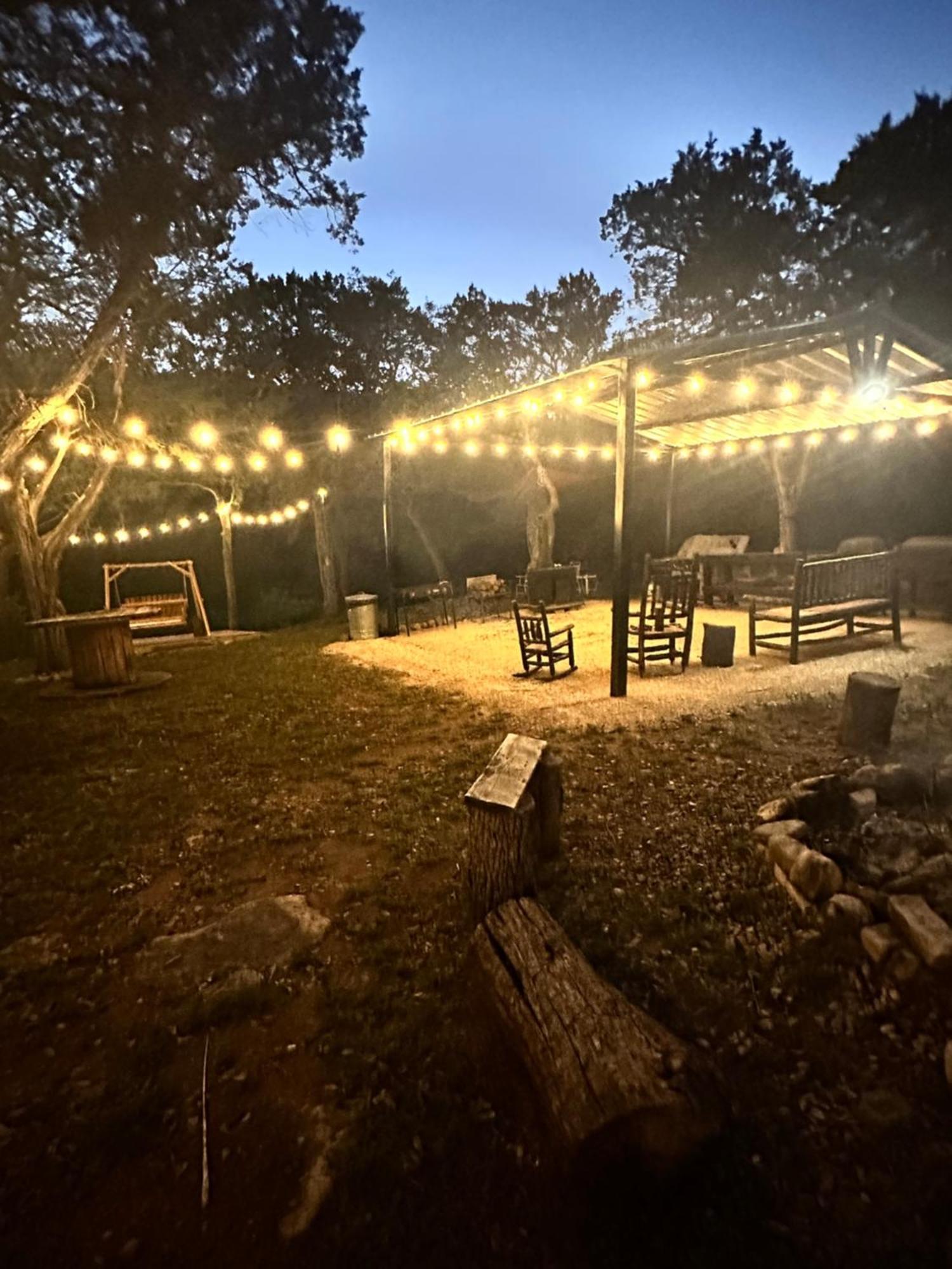 Tiny House - Our Little Piece Of Paradise Lakehills Extérieur photo